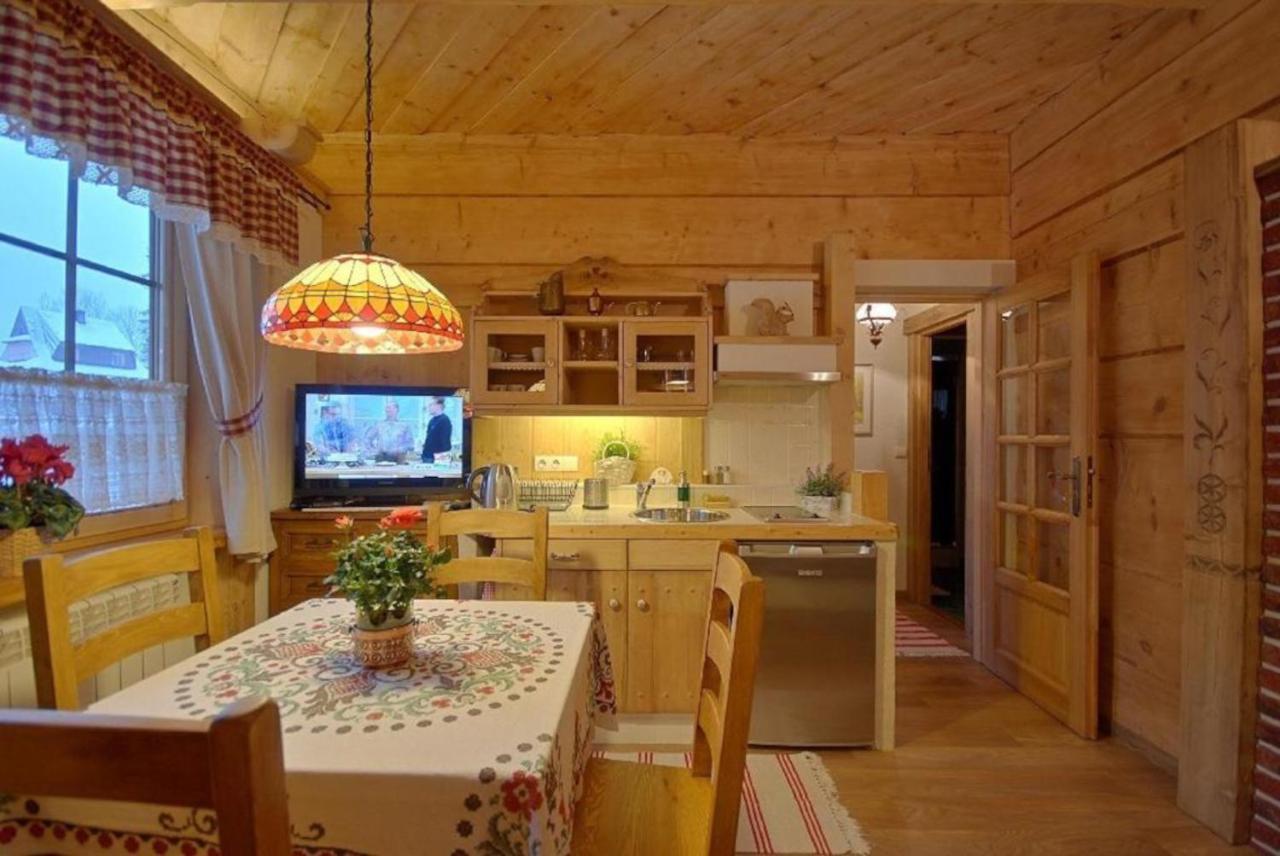 Bambi Cottage ザコパネ エクステリア 写真